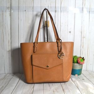 Michael Kors Jet Set Large Leather Tote Bag